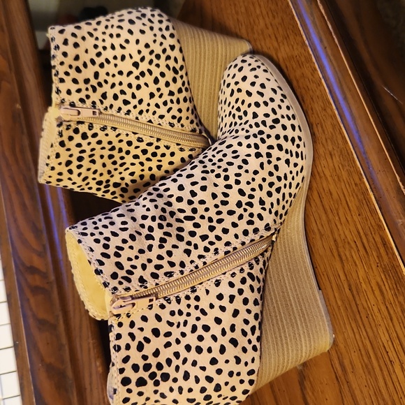 Women's Coconuts leopard bootie - Picture 6 of 6